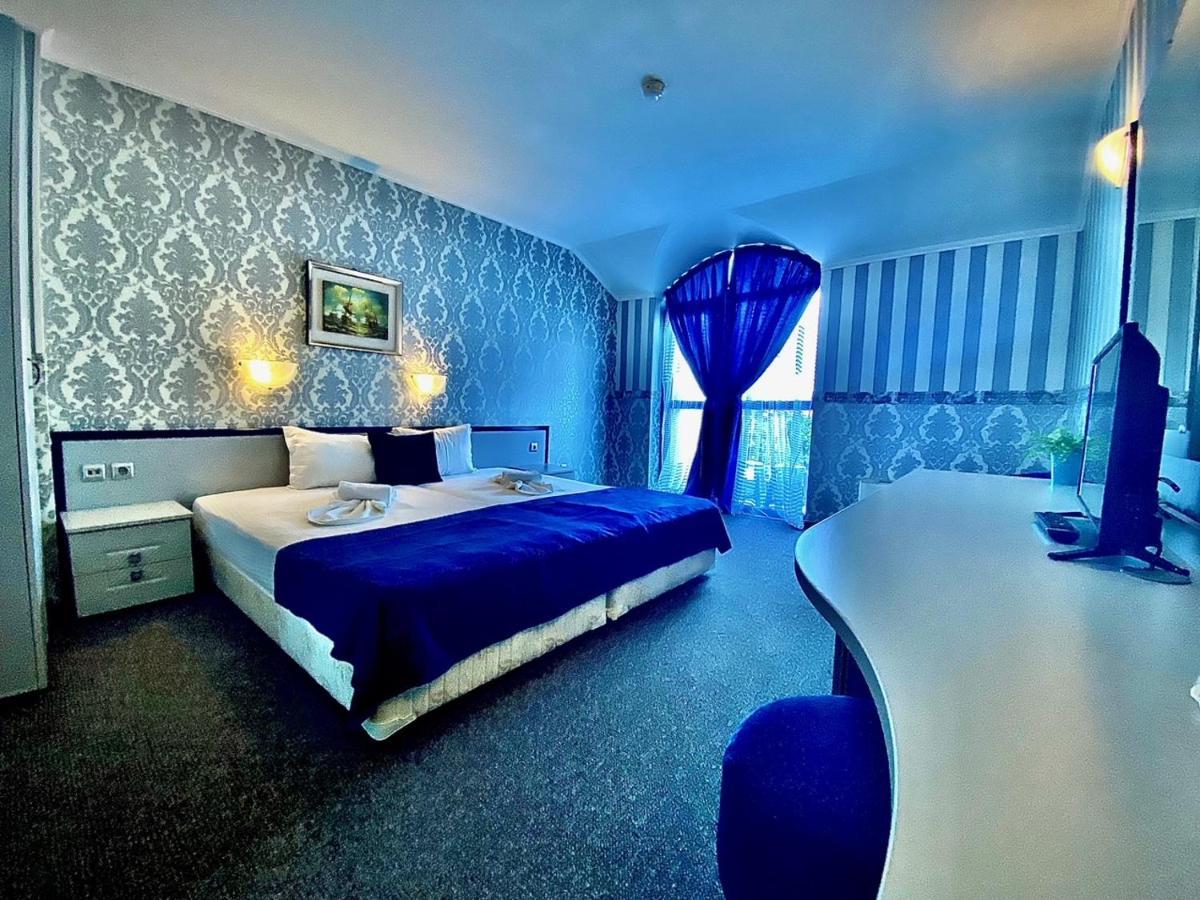 Boutique Hotel Royal เนเซบาร์ ภายนอก รูปภาพ