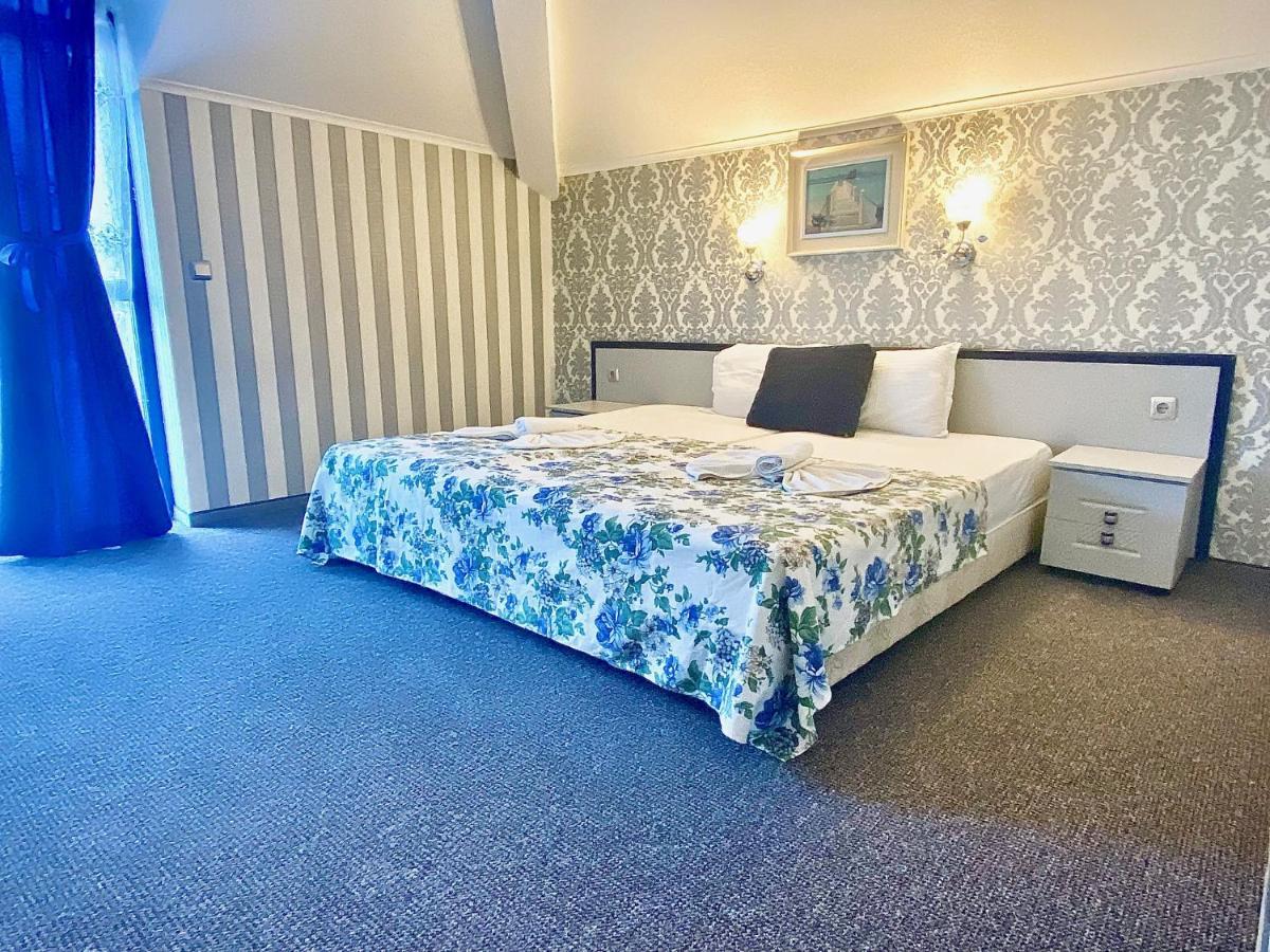 Boutique Hotel Royal เนเซบาร์ ภายนอก รูปภาพ